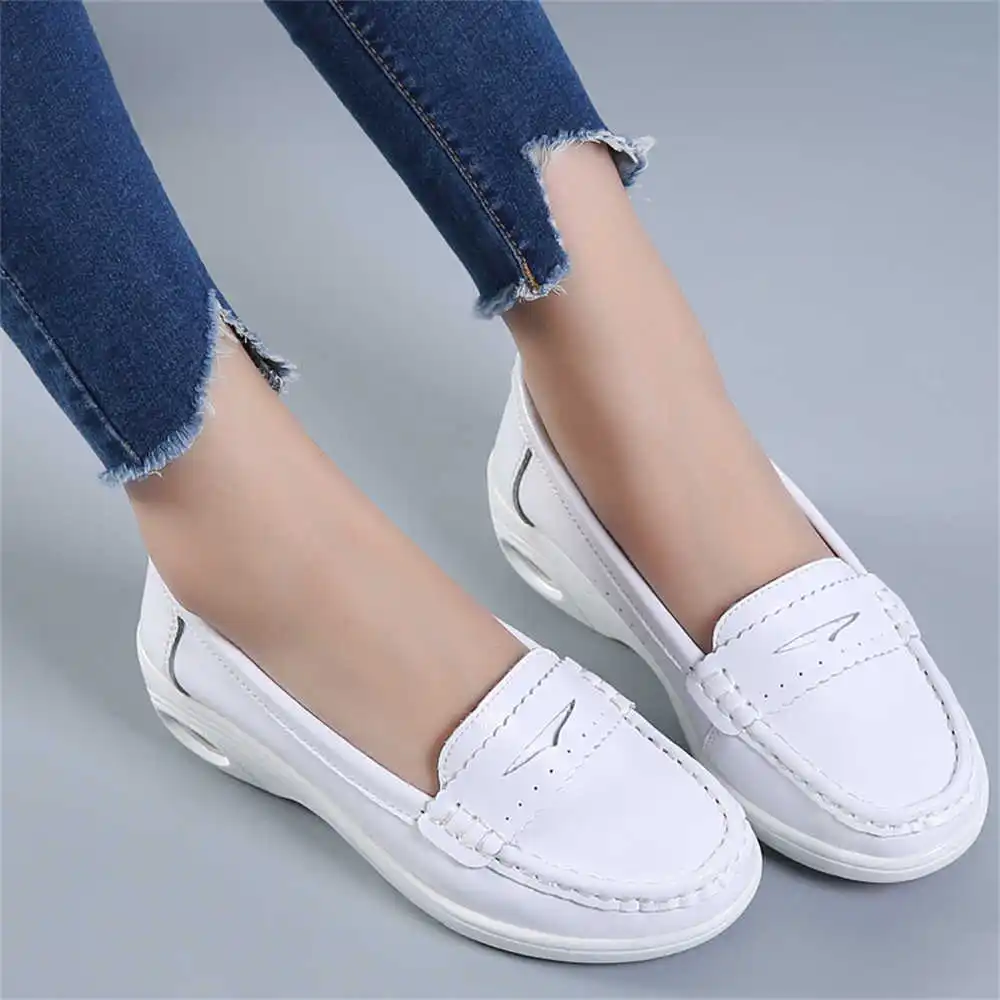 Thick Sole Slipon White Traine - Women'S Formal Wear Uk のレビューと価格