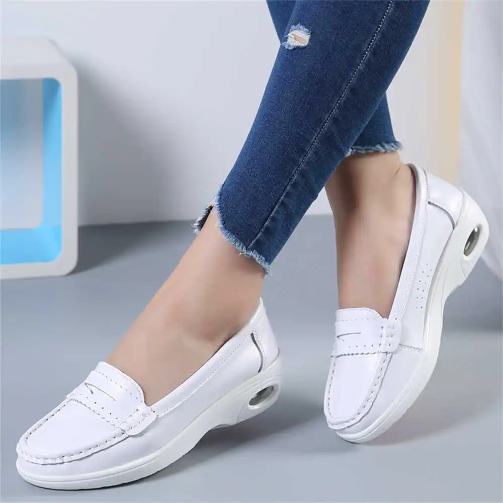 Thick Sole Slipon White Traine - Women'S Formal Wear Uk のレビューと価格