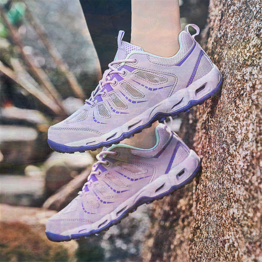 Sumer Round Tip Silver Sneaker - Women'S Red Formal Wear のレビューと価格