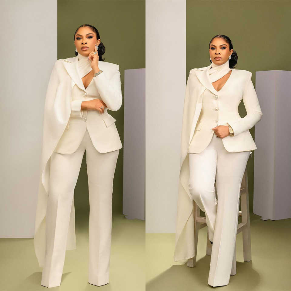 Designer Women Pants Suits Cus - Women'S Red Formal Wear のレビューと価格